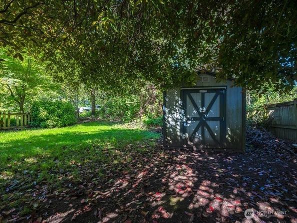 8434 34th Avenue S, Seattle WA 98118