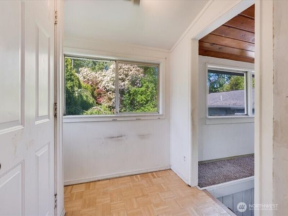 8434 34th Avenue S, Seattle WA 98118