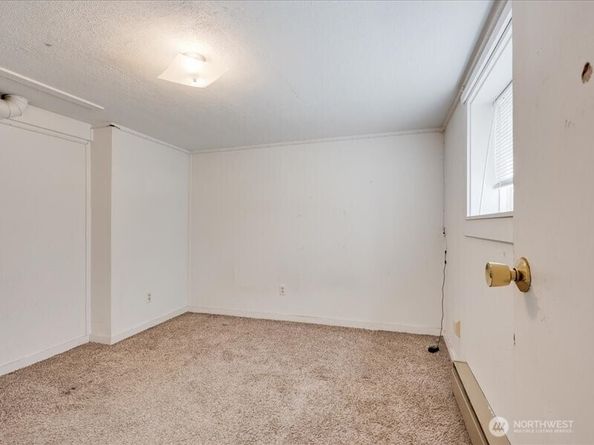 8434 34th Avenue S, Seattle WA 98118
