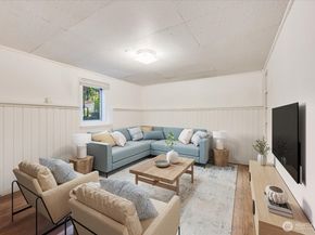 8434 34th Avenue S, Seattle WA 98118