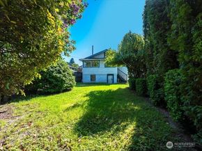 8434 34th Avenue S, Seattle WA 98118