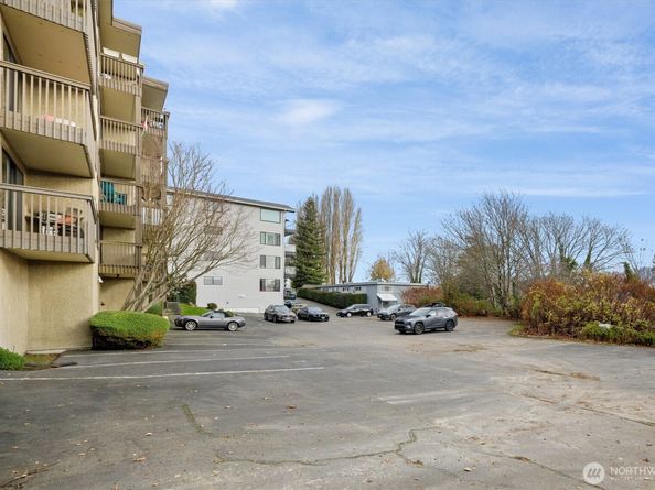 2550 Thorndyke Avenue W 103, Seattle WA 98199