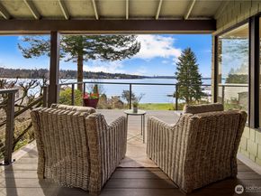 8625 NE Juanita Drive, Kirkland WA 98034
