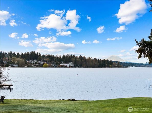 8625 NE Juanita Drive, Kirkland WA 98034