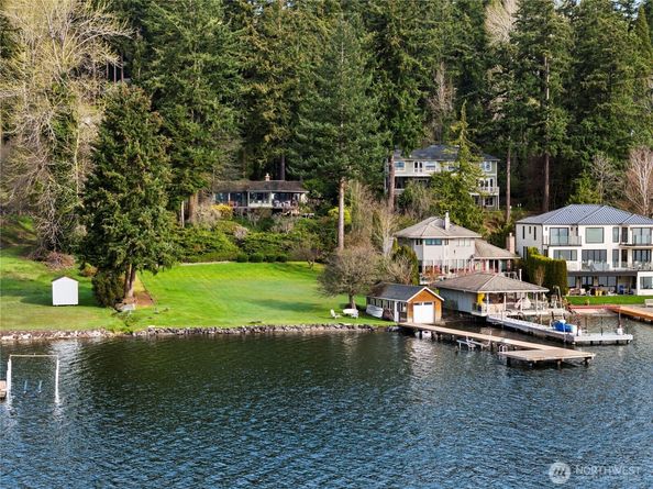 8625 NE Juanita Drive, Kirkland WA 98034