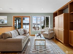 8625 NE Juanita Drive, Kirkland WA 98034