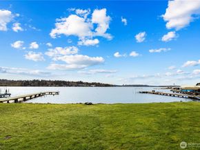 8625 NE Juanita Drive, Kirkland WA 98034