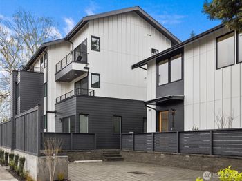 3106 NE 75th Street