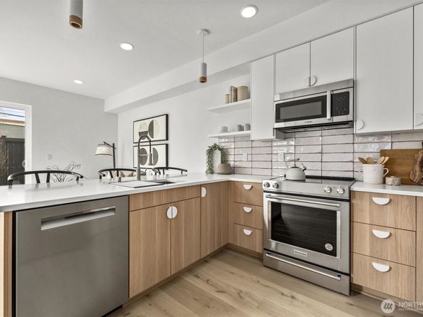 3106 NE 75th Street, Seattle WA 98115