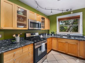 1717 E Spruce St., Seattle WA 98122