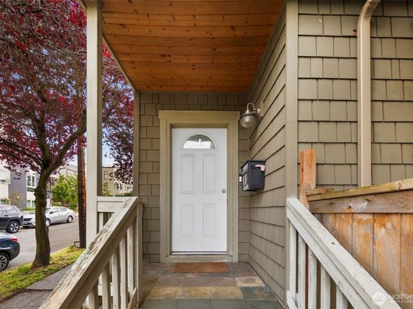 1717 E Spruce St., Seattle WA 98122