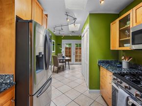 1717 E Spruce St., Seattle WA 98122