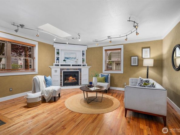 1717 E Spruce St., Seattle WA 98122