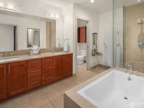 10650 NE 9th Place 2524, Bellevue WA 98004