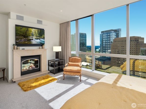 10650 NE 9th Place 2524, Bellevue WA 98004