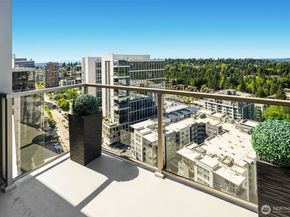 10650 NE 9th Place 2524, Bellevue WA 98004