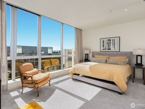 10650 NE 9th Place 2524, Bellevue WA 98004