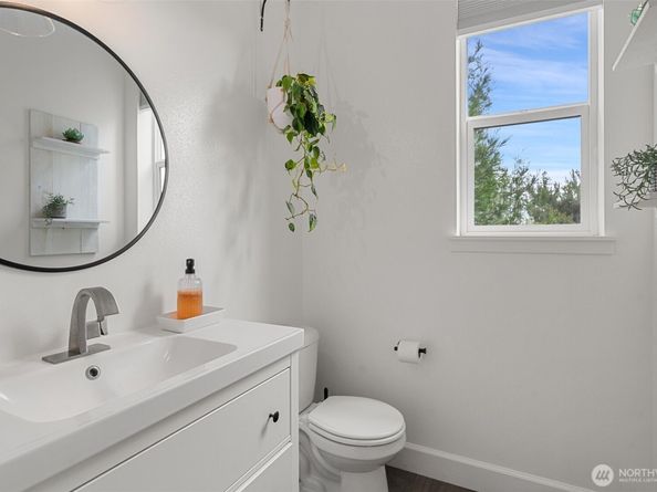 21756 Windmill Loop NW, Poulsbo WA 98370