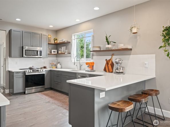 21756 Windmill Loop NW, Poulsbo WA 98370