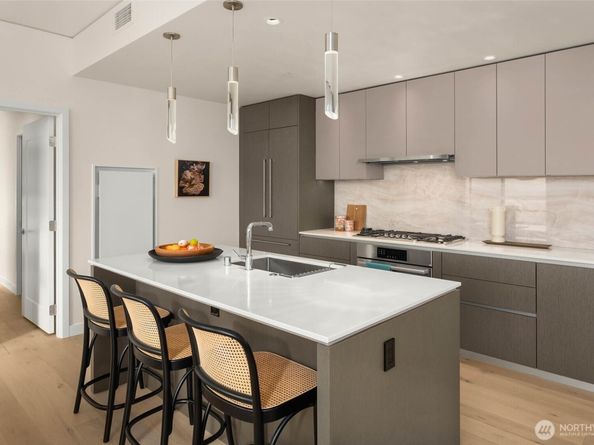 2510 6th Avenue 3605, Seattle WA 98121