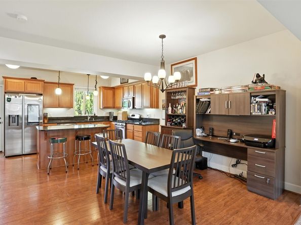 4650 NE 3rd Lane F1, Renton WA 98059