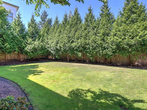 4650 NE 3rd Lane F1, Renton WA 98059