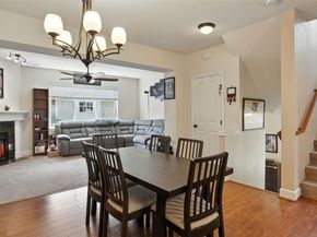 4650 NE 3rd Lane F1, Renton WA 98059
