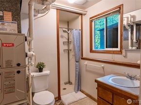 17069 142nd Place NE, Woodinville WA 98072