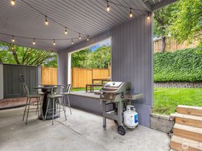 325 23rd Avenue E, Seattle WA 98112