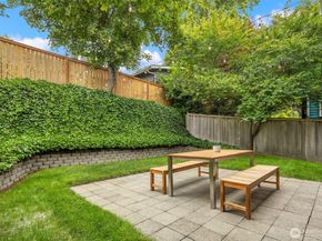 325 23rd Avenue E, Seattle WA 98112