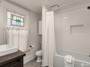 325 23rd Avenue E, Seattle WA 98112