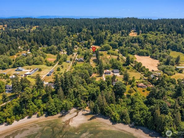 16305 Crescent Drive SW, Vashon WA 98070