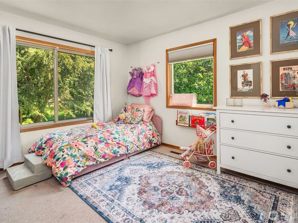 16305 Crescent Drive SW, Vashon WA 98070