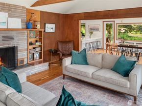 16305 Crescent Drive SW, Vashon WA 98070