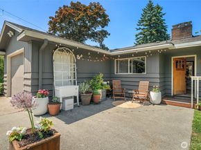 16305 Crescent Drive SW, Vashon WA 98070