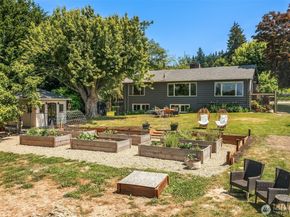 16305 Crescent Drive SW, Vashon WA 98070