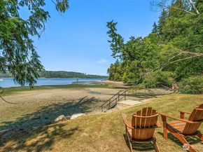 16305 Crescent Drive SW, Vashon WA 98070