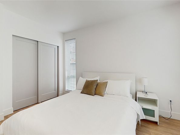 1300 E Remington Court A, Seattle WA 98122