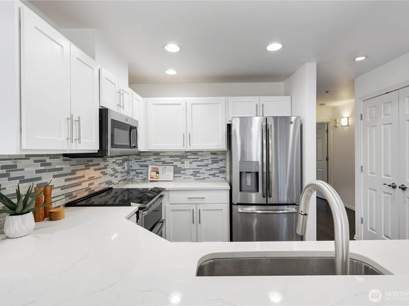 4026 Stone Way N 501, Seattle WA 98103