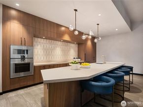 188 Bellevue Way NE 1907, Bellevue WA 98004