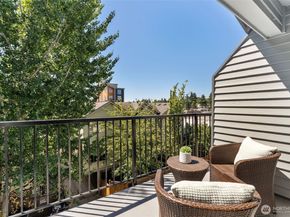 1125 N 93rd Street 6, Seattle WA 98103