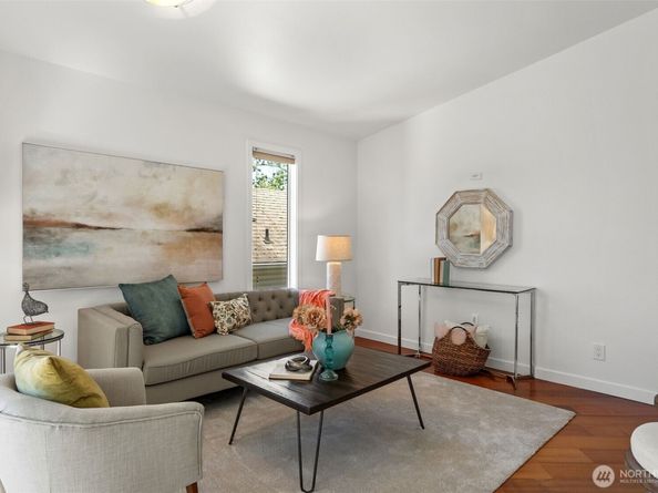 1125 N 93rd Street 6, Seattle WA 98103