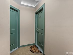 1125 N 93rd Street 6, Seattle WA 98103