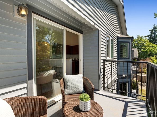 1125 N 93rd Street 6, Seattle WA 98103