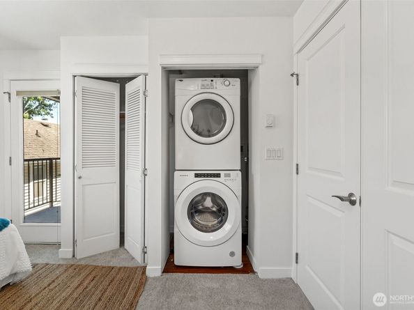 1125 N 93rd Street 6, Seattle WA 98103