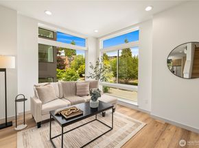 7013 9th Avenue NE, Seattle WA 98115