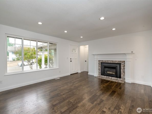 13457 SE Fairwood Boulevard, Renton WA 98058