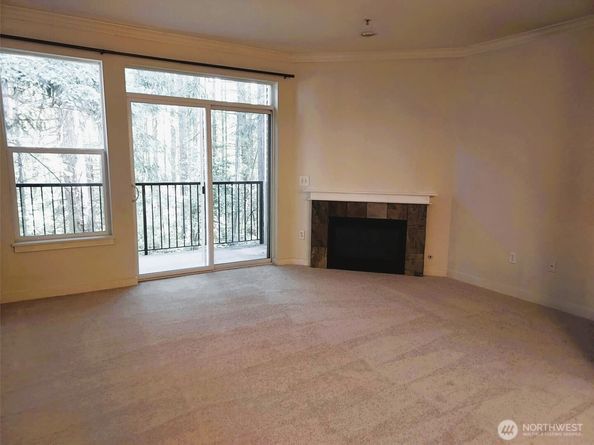 25025 SE Klahanie Boulevard D202, Sammamish WA 98029