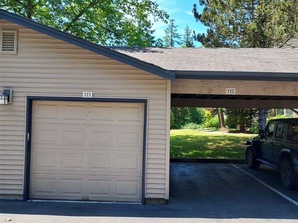 25025 SE Klahanie Boulevard D202, Sammamish WA 98029