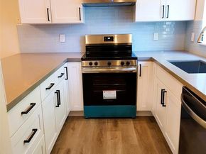 25025 SE Klahanie Boulevard D202, Sammamish WA 98029